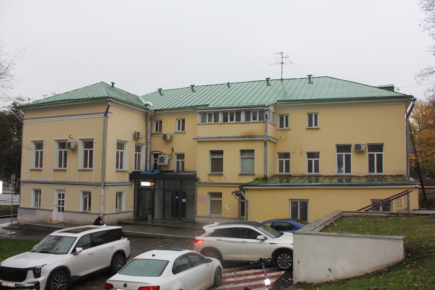 На городских торгах выставили два помещения в историческом особняке в Таганском, фото