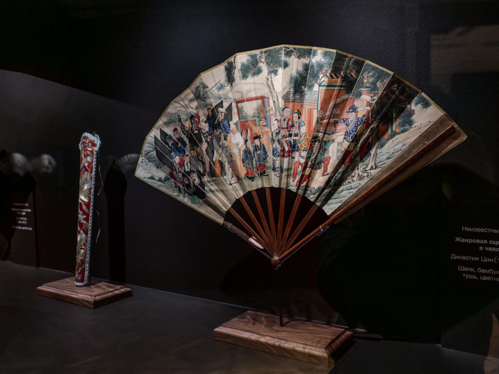 Рисунки пастелью, китайские свитки и необистро &mdash; куда пойти после работы  фото