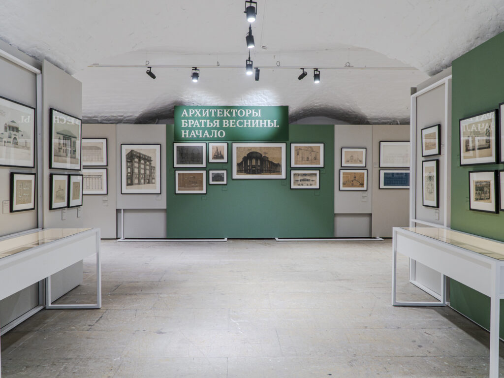 Настольные игры в усадьбе, выставка братьев-архитекторов и кухня Старого Света &mdash; куда пойти после работы  фото