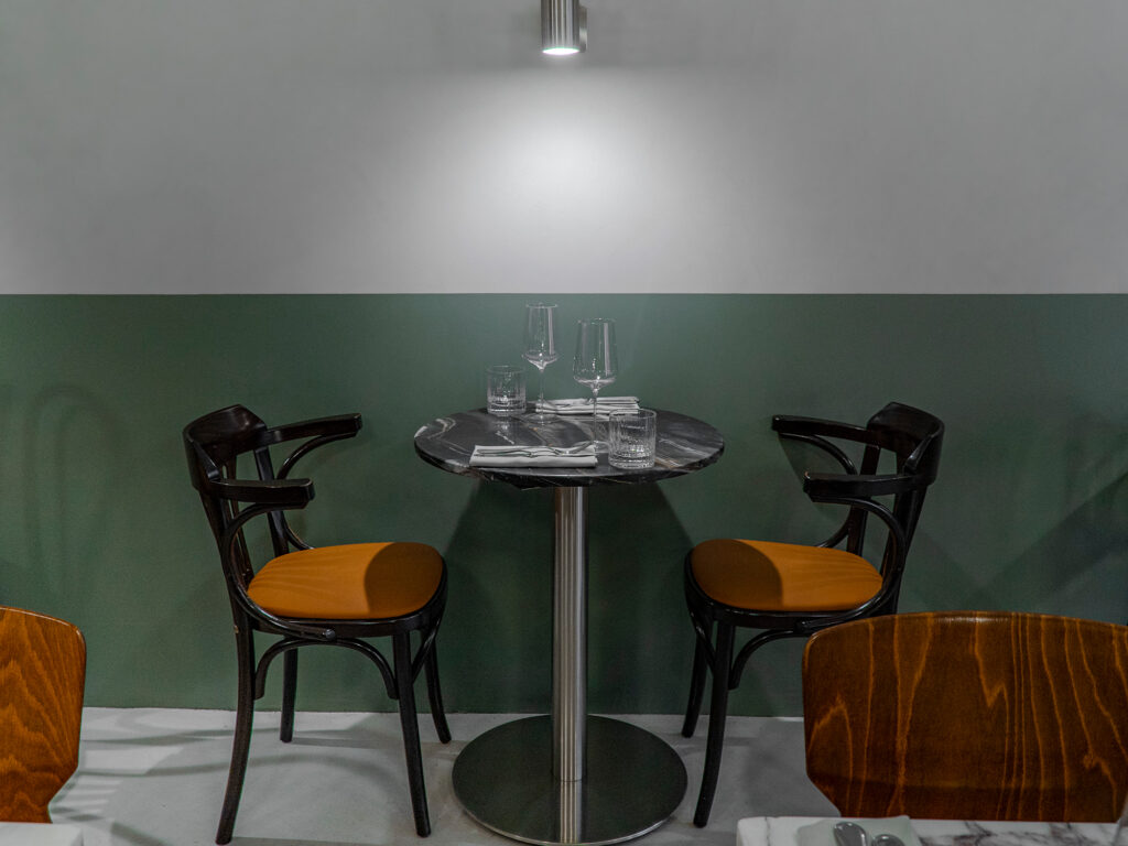 Искусство Африки, вечер барокко и современное бистро — куда пойти после работы Искусство Африки, вечер барокко и современное бистро — куда пойти после работы фото