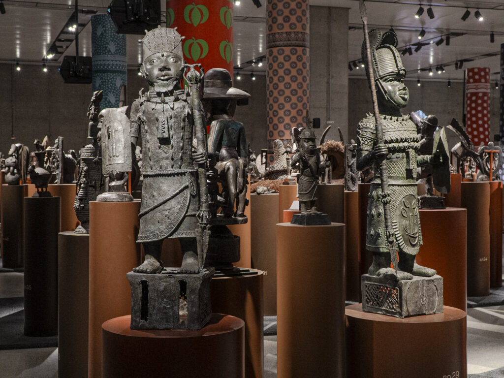 Искусство Африки, вечер барокко и современное бистро — куда пойти после работы Искусство Африки, вечер барокко и современное бистро — куда пойти после работы фото