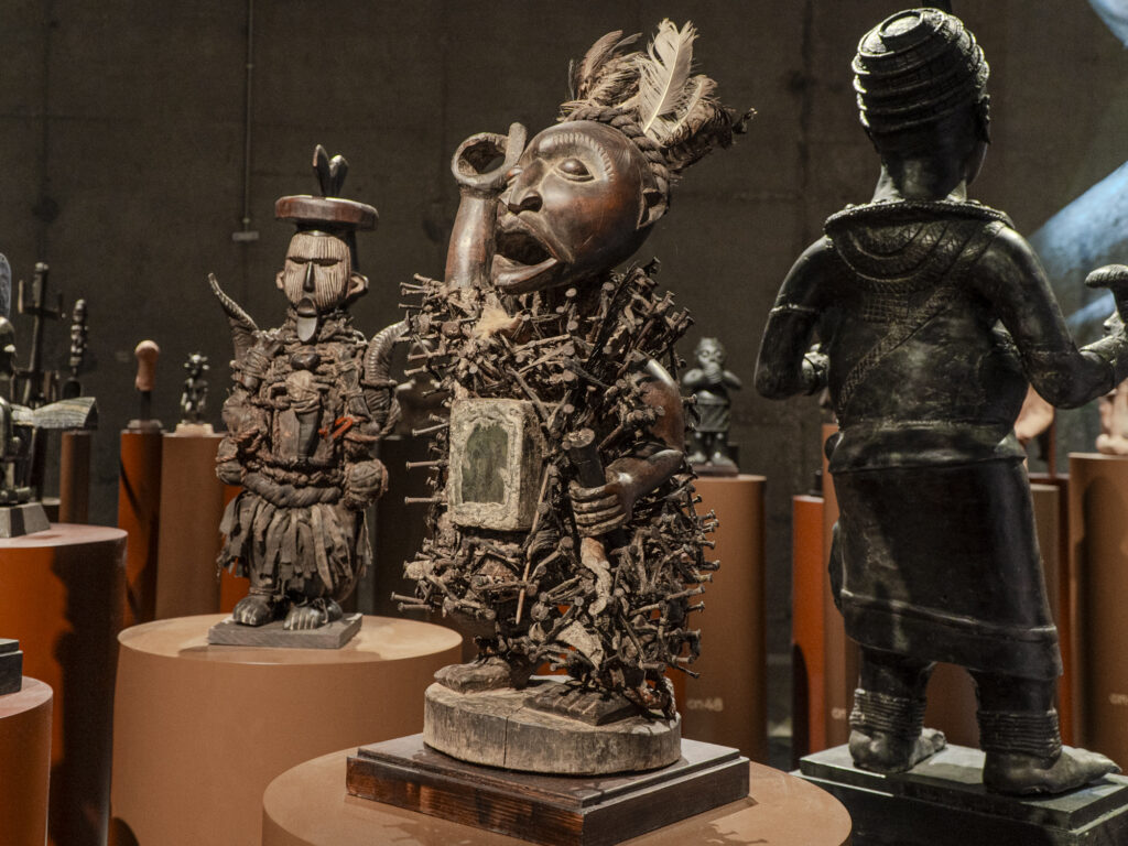 Искусство Африки, вечер барокко и современное бистро — куда пойти после работы Искусство Африки, вечер барокко и современное бистро — куда пойти после работы фото