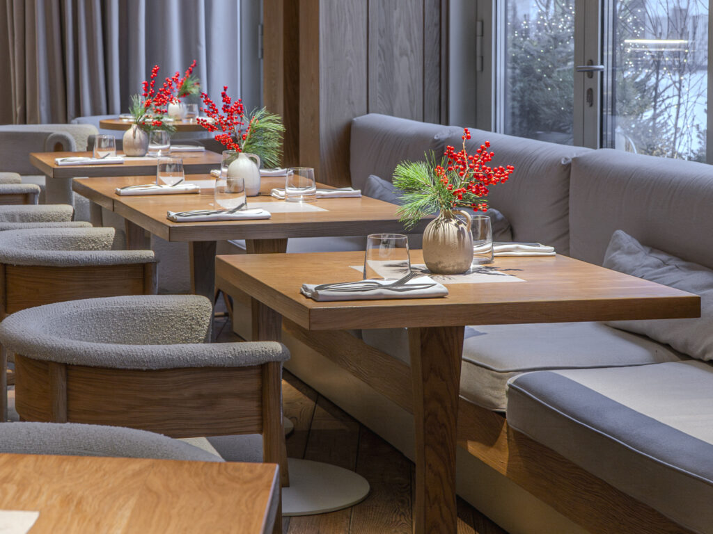 Настольные игры в усадьбе, выставка братьев-архитекторов и кухня Старого Света &mdash; куда пойти после работы  фото