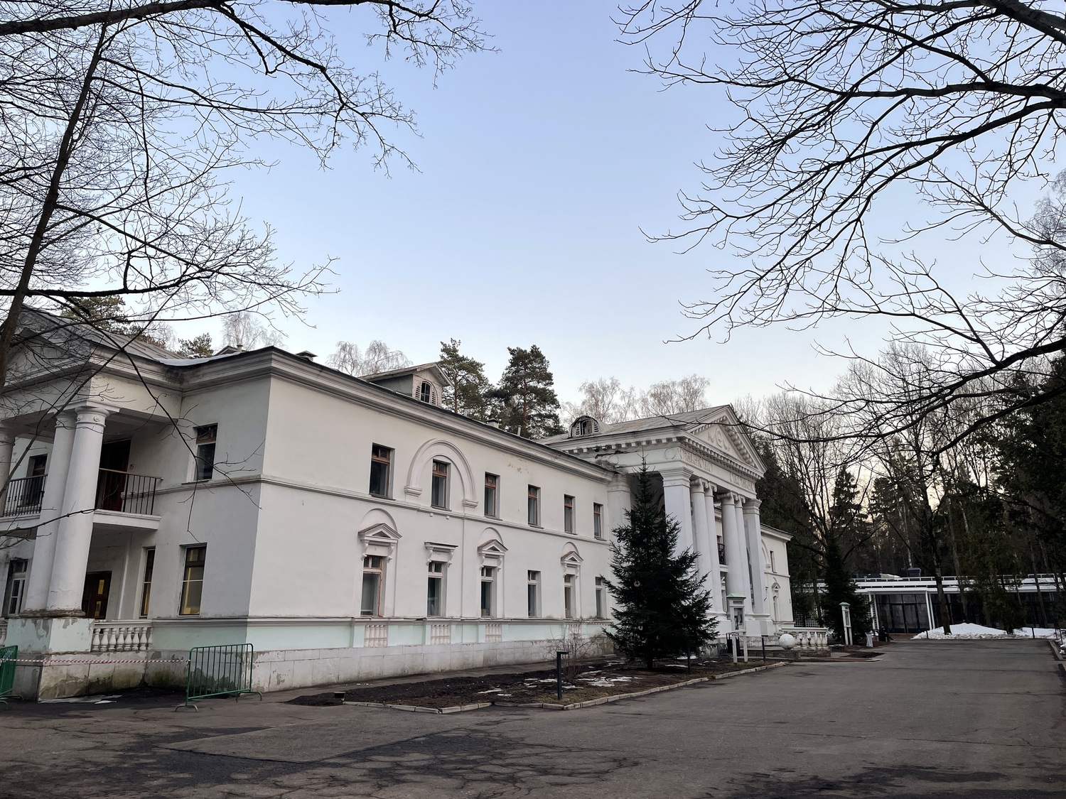 В Доме творчества «Переделкино» подведут итоги литературной премии «Новые горизонты», фото