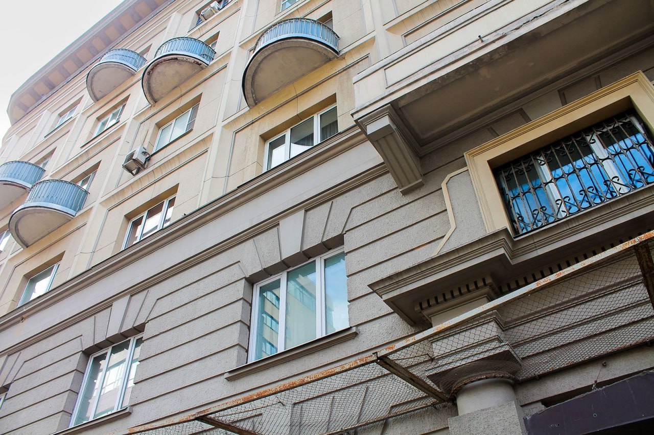 «Жилищник» отремонтирует более 70 жилых домов в центре Москвы, фото