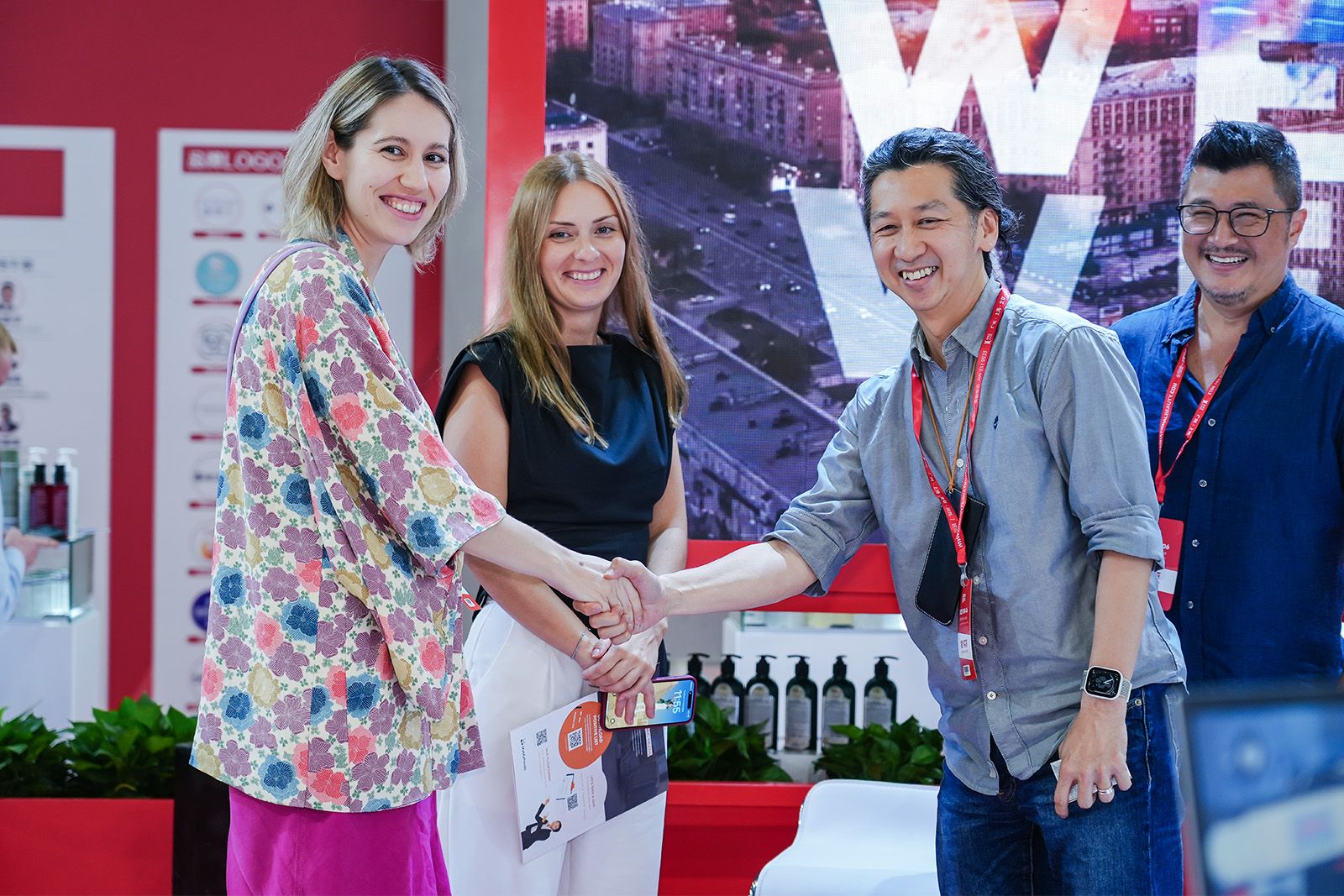 Благодаря поддержке города столичный бизнес наладил поставки в 62 страны, фото