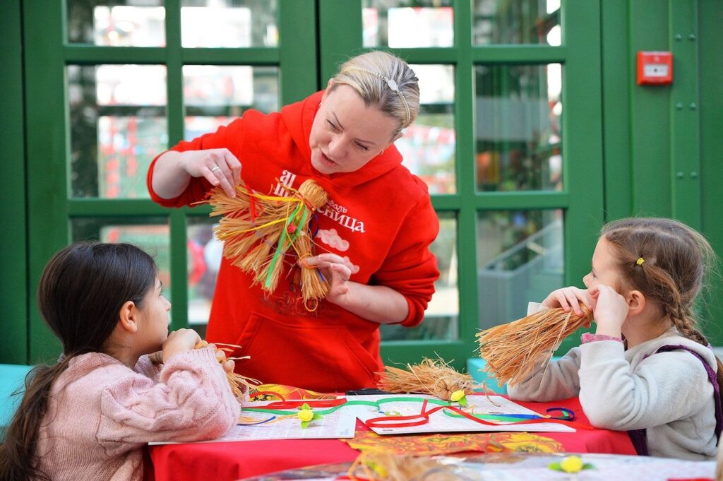 Блины, традиции и добрые дела: как столица встретит Масленицу Блины, традиции и добрые дела: как столица встретит Масленицу фото