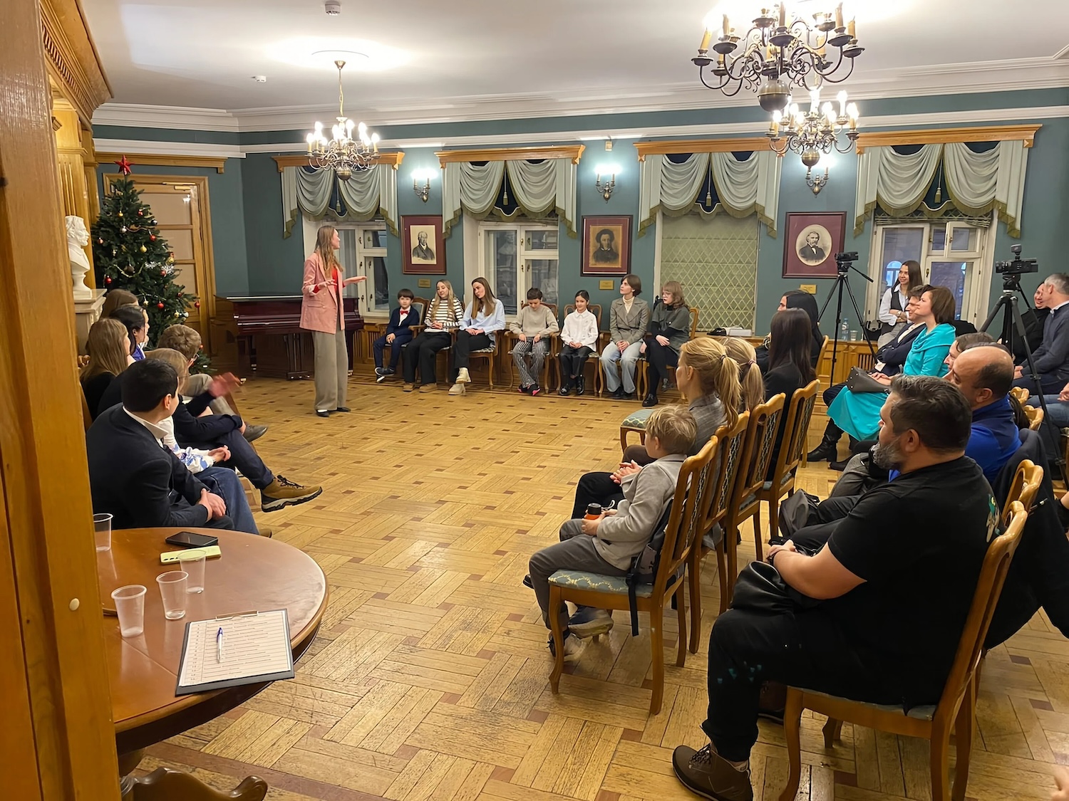 Диктор телевидения и радио Вера Коцюба проведет мастер-класс ко Дню родного языка в Красносельском, фото