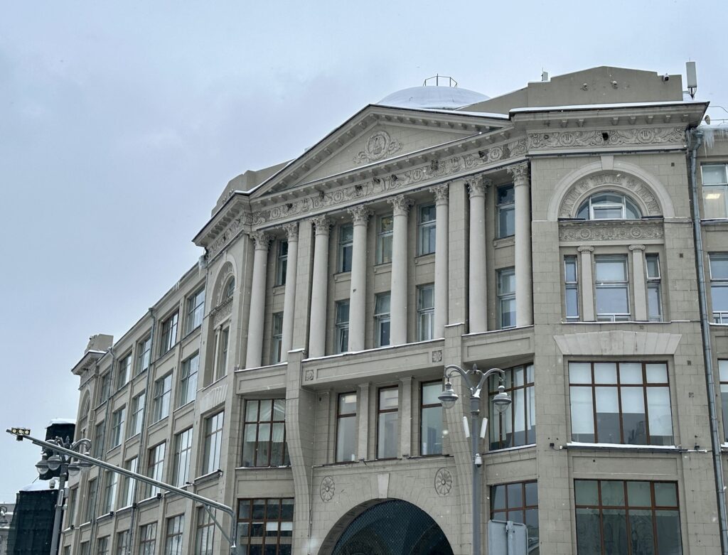 Китай-город и вновь Китай-город: по &laquo;каменному разнотравью&raquo; Васильевского луга  фото