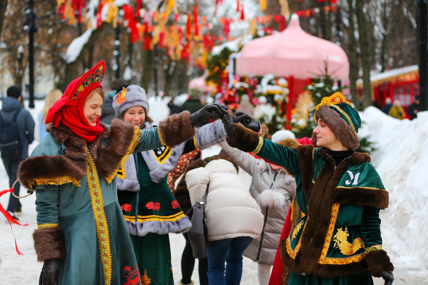 Празднование Масленицы пройдет на катке в Чертаново Северном, фото
