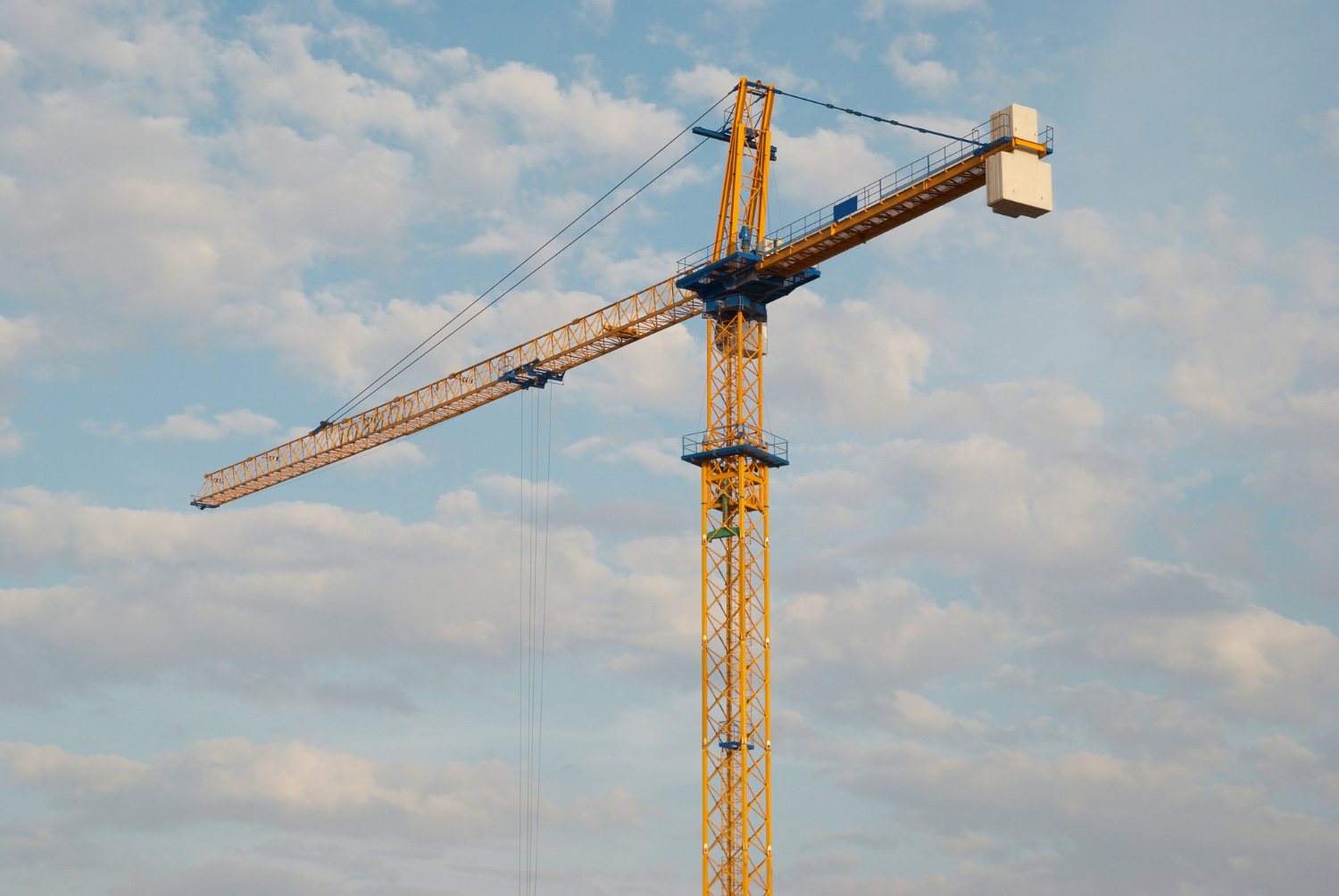 Ефимов: Инвестор построил зеленоградский завод по производству светопрозрачных конструкций и модульных фасадов, фото