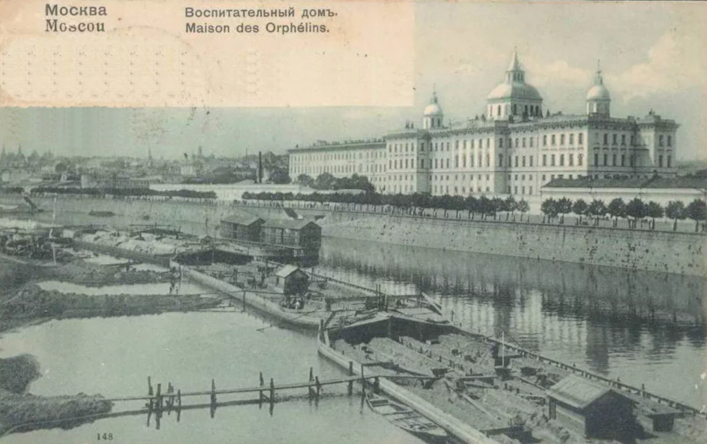 Китай-город и вновь Китай-город: по &laquo;каменному разнотравью&raquo; Васильевского луга  фото