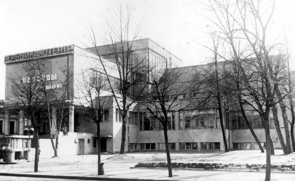 Арбатская &mdash; Баррикадная: 17 саженей над &laquo;Московским нулем&raquo;  фото