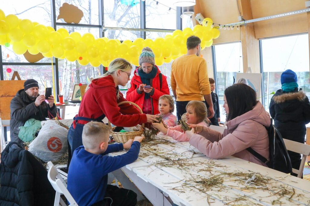 Блины, традиции и добрые дела: как столица встретит Масленицу Блины, традиции и добрые дела: как столица встретит Масленицу фото