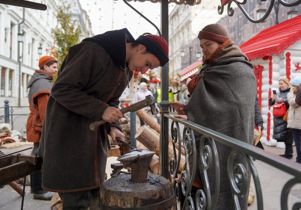 Блины, традиции и добрые дела: как столица встретит Масленицу Блины, традиции и добрые дела: как столица встретит Масленицу фото