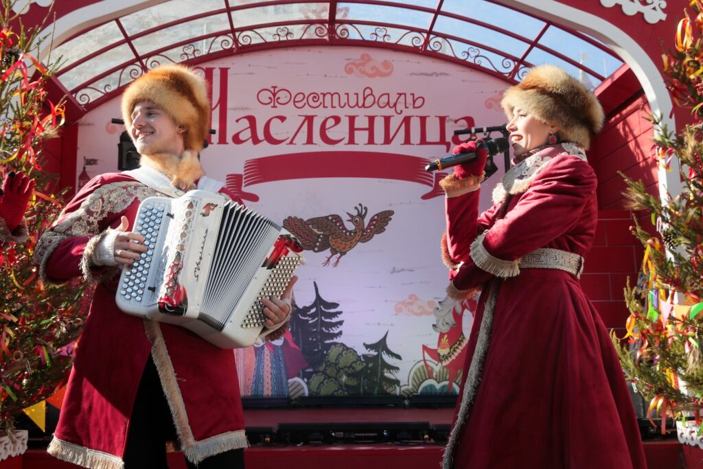 Блины, традиции и добрые дела: как столица встретит Масленицу Блины, традиции и добрые дела: как столица встретит Масленицу фото