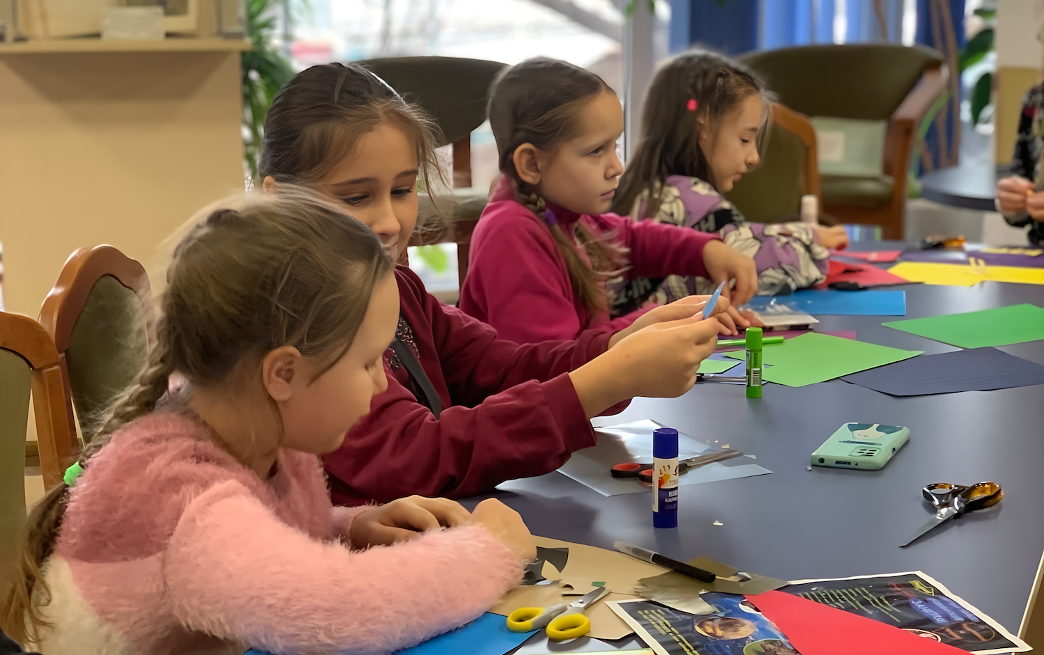 Досуговый центр «Атлант» проведет занятие по лепке из пластилина в Котловке, фото