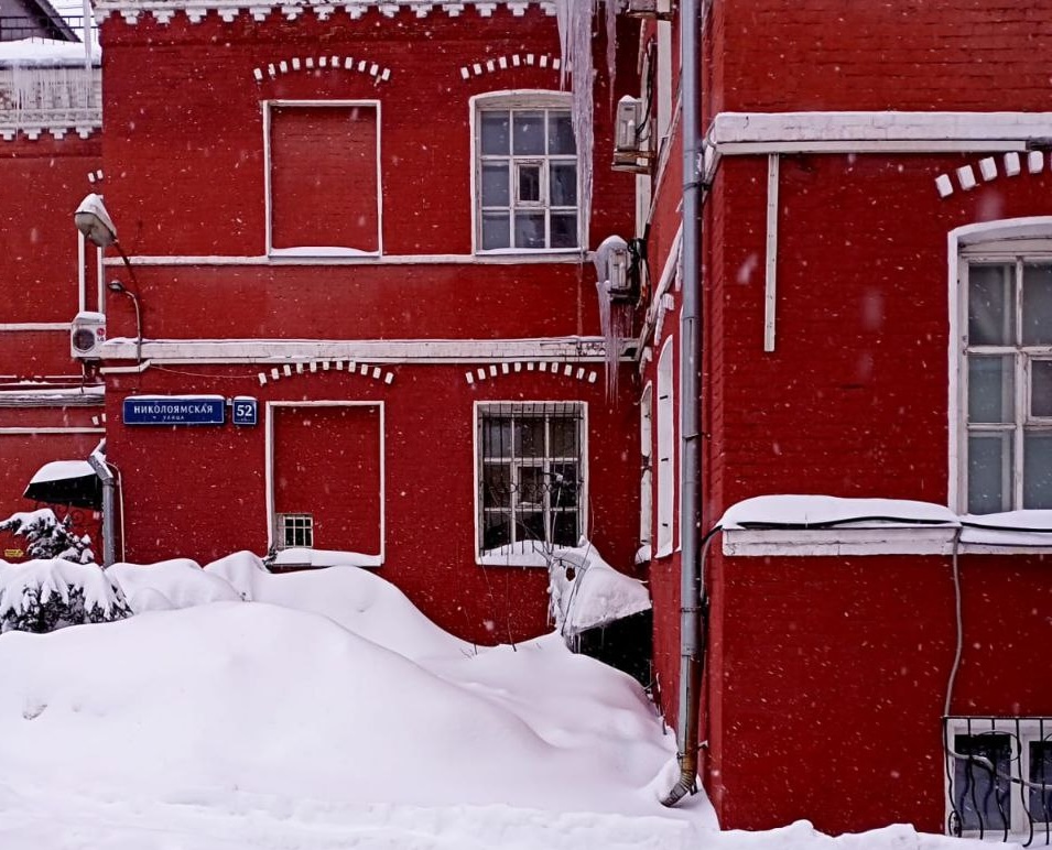 В Таганском с начала года демонтировали более 20 объектов самостроя, фото