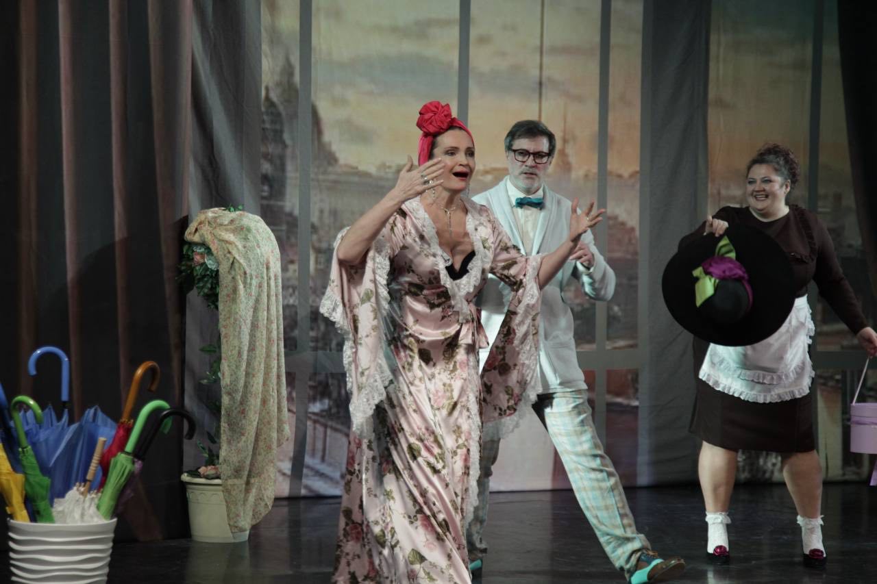 В Москве покажут комедию «Игра в любовь или непристойное предложение», фото