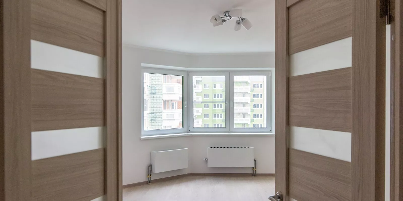 Ефимов: Более 90 домов СВАО расселили по программе реновации, фото