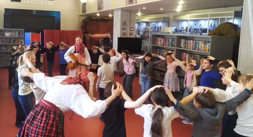 Библиотека № 161 пригласила горожан на «Блинный вечерок», фото