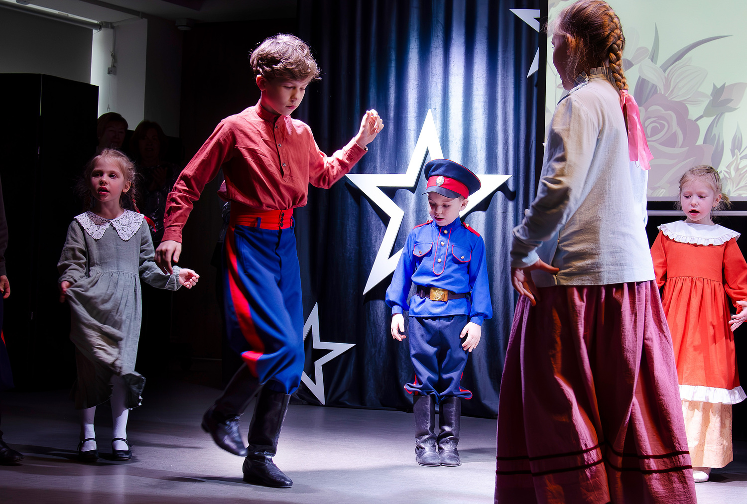 Работников сферы культуры наградили в Зеленограде, фото