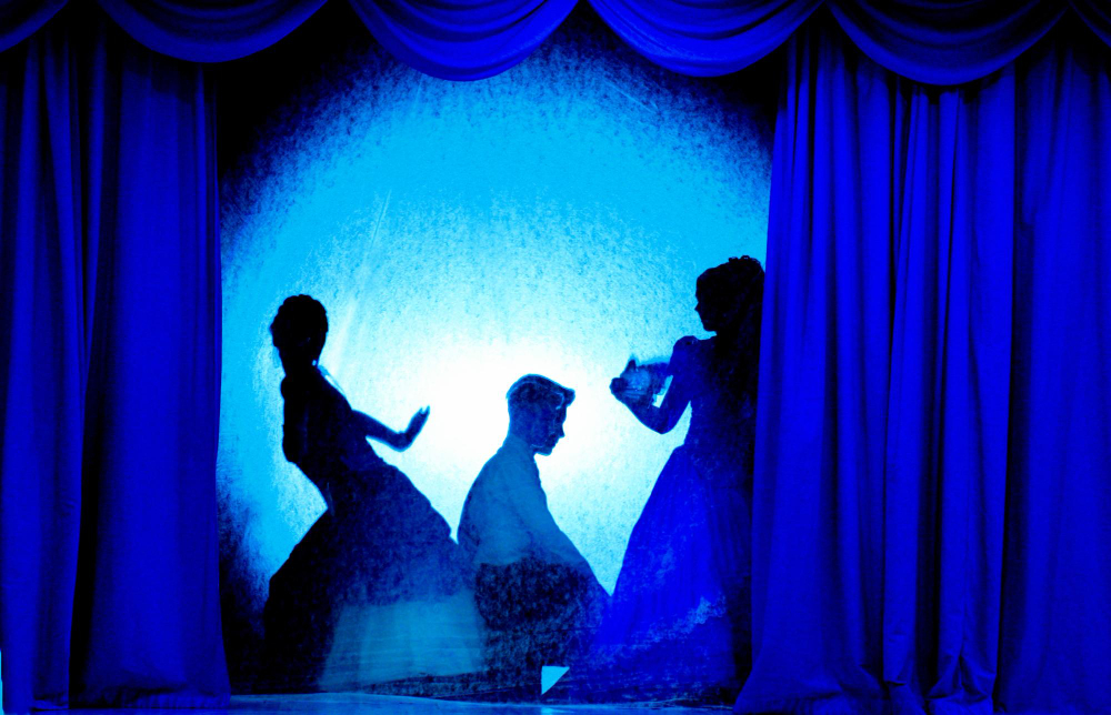 Театральные миниатюры представили на творческой встрече в Котловке, фото