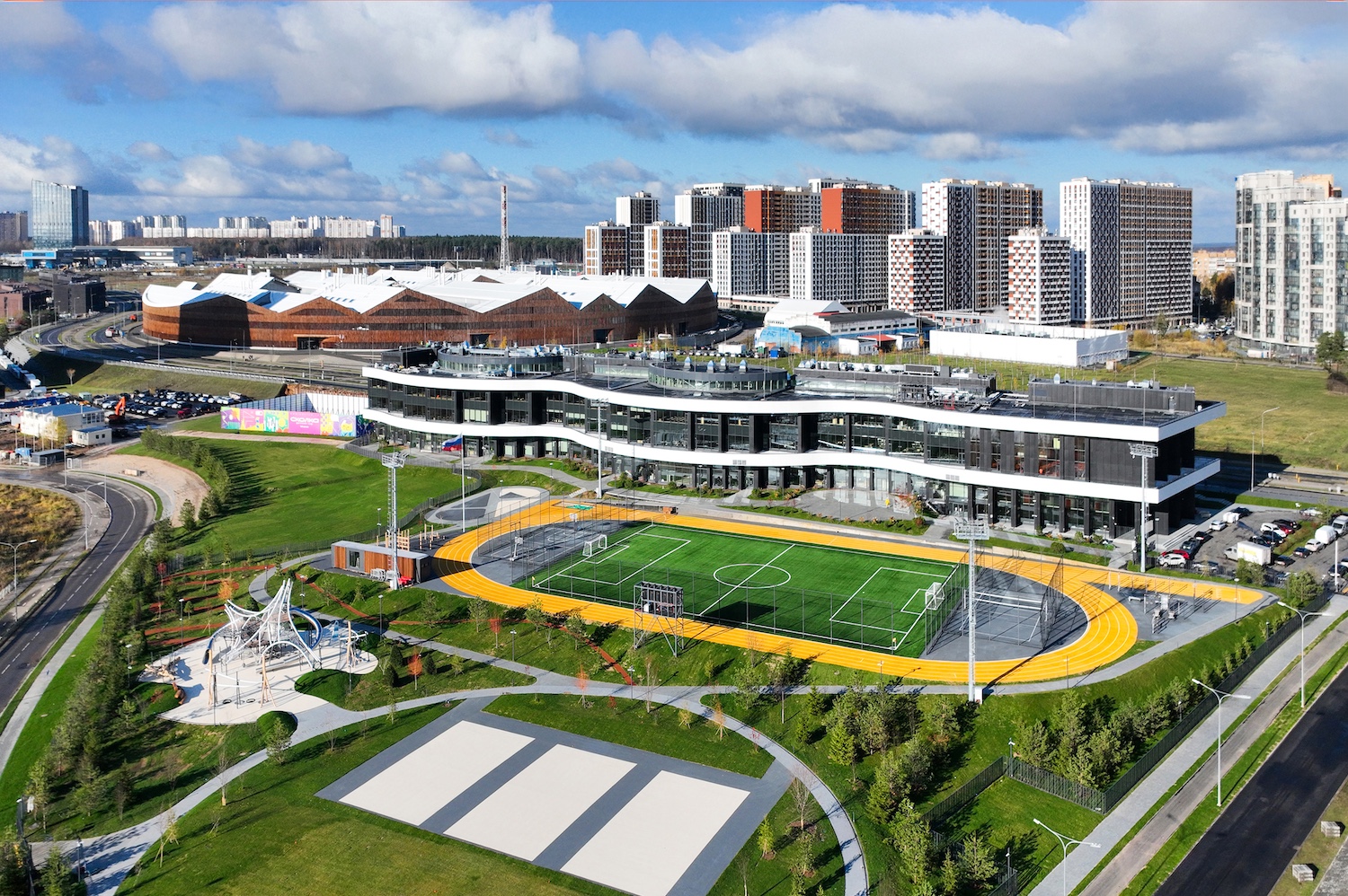 Ефимов: За год город передал в оперативное управление различным организациям 165 новых объектов, фото