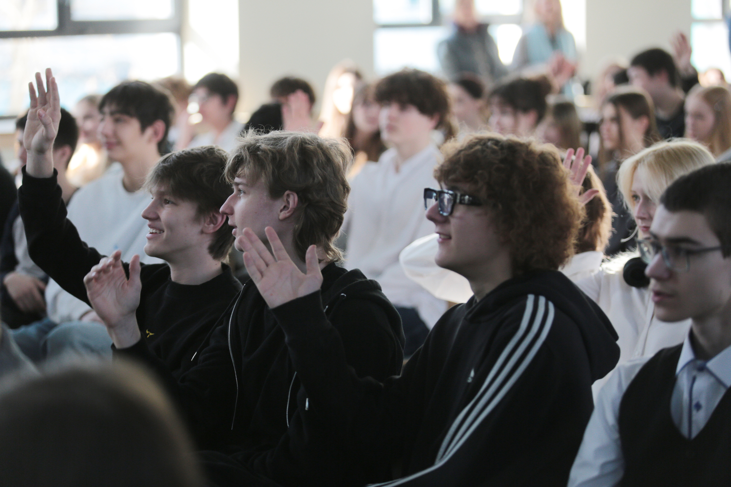 Член Общественной палаты РФ Александр Асафов прочитал старшеклассникам Северного Тушино лекцию о традиционных ценностях, фото