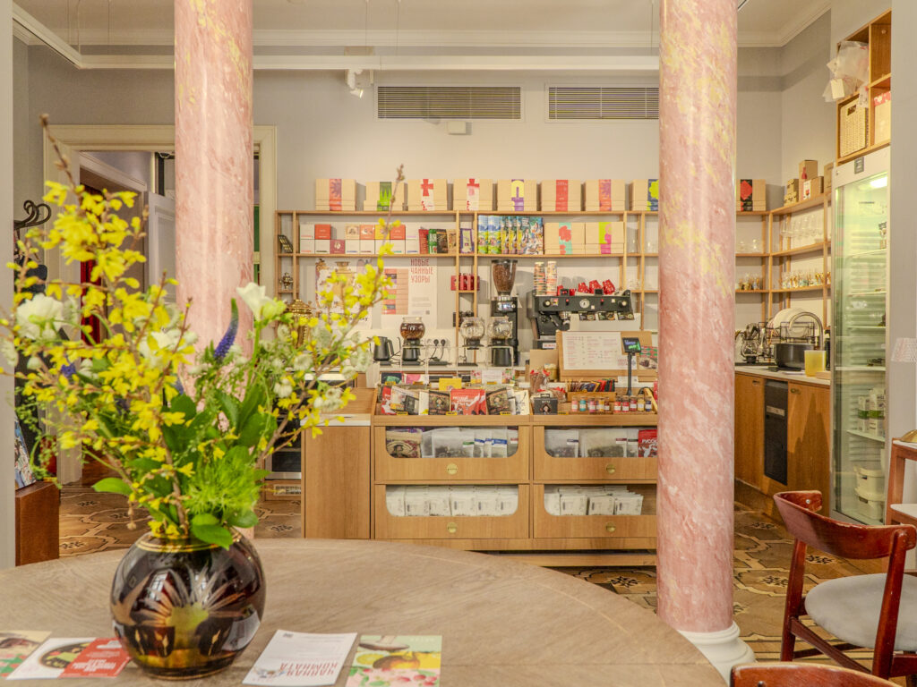 Русская чайная, сокровища &laquo;Царского Села&raquo; и открытые репетиции в цирке &mdash; куда пойти после работы  фото