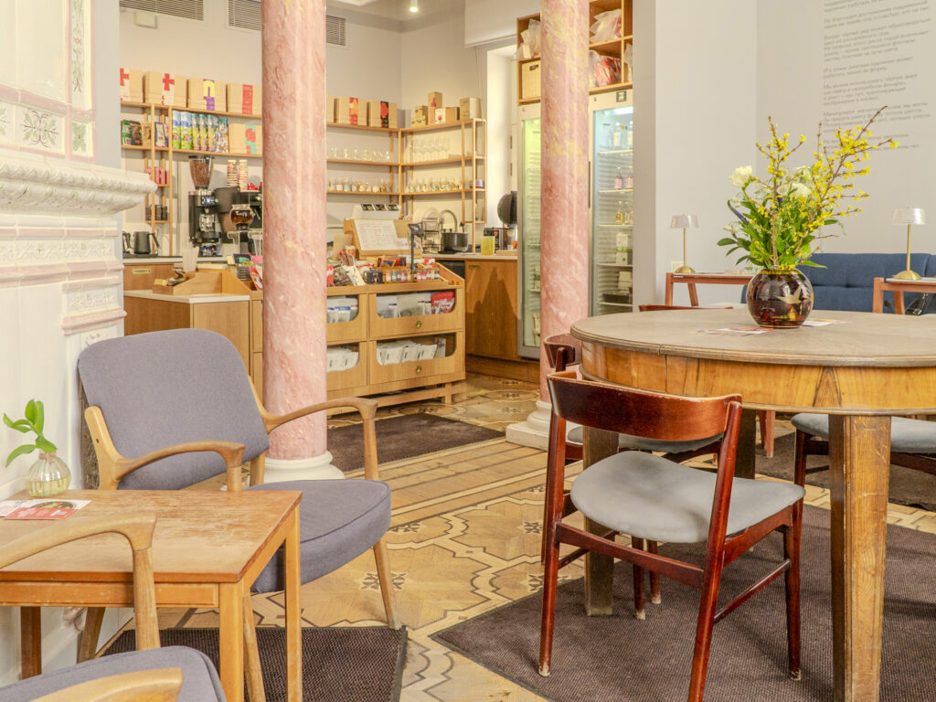 Русская чайная, сокровища &laquo;Царского Села&raquo; и открытые репетиции в цирке &mdash; куда пойти после работы  фото