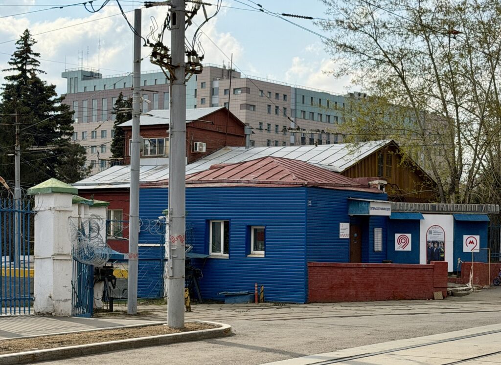 Волгоградский проспект &mdash; Римская: московский &laquo;памятник невидимке&raquo; у кубинского маяка  фото