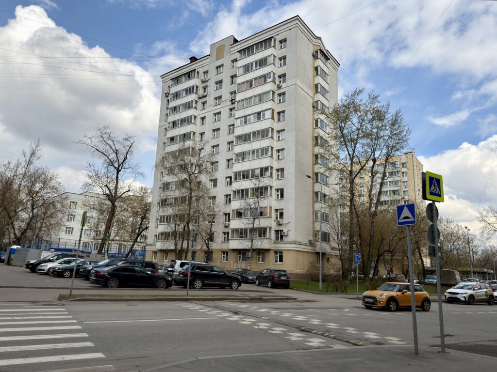 Волгоградский проспект &mdash; Римская: московский &laquo;памятник невидимке&raquo; у кубинского маяка  фото