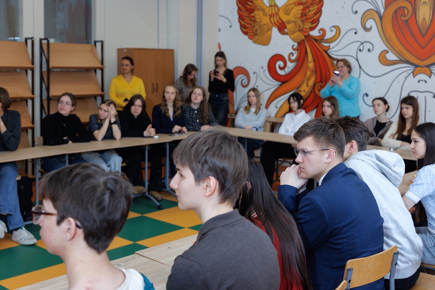 Евгений Андриенко встретился с будущими медалистами школ района Проспект Вернадского, фото