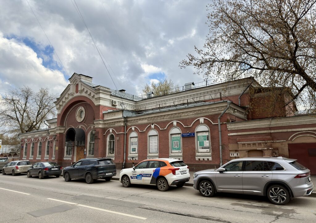 Волгоградский проспект &mdash; Римская: московский &laquo;памятник невидимке&raquo; у кубинского маяка  фото