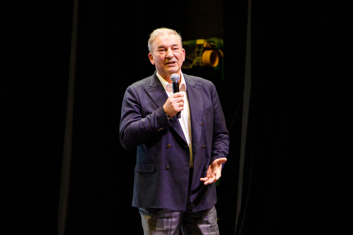 Владислав Третьяк провел встречу с жителями Восточного округа, фото