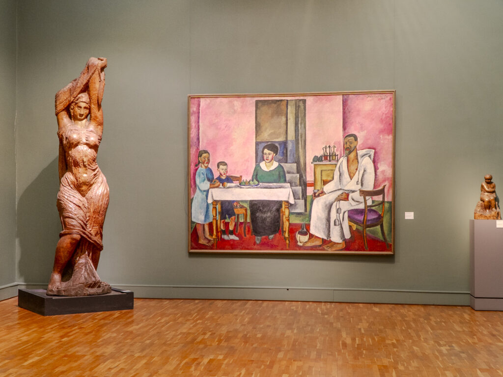 Гараж космонавта, авангард начала XX века и домашняя паста &mdash; куда пойти после работы  фото