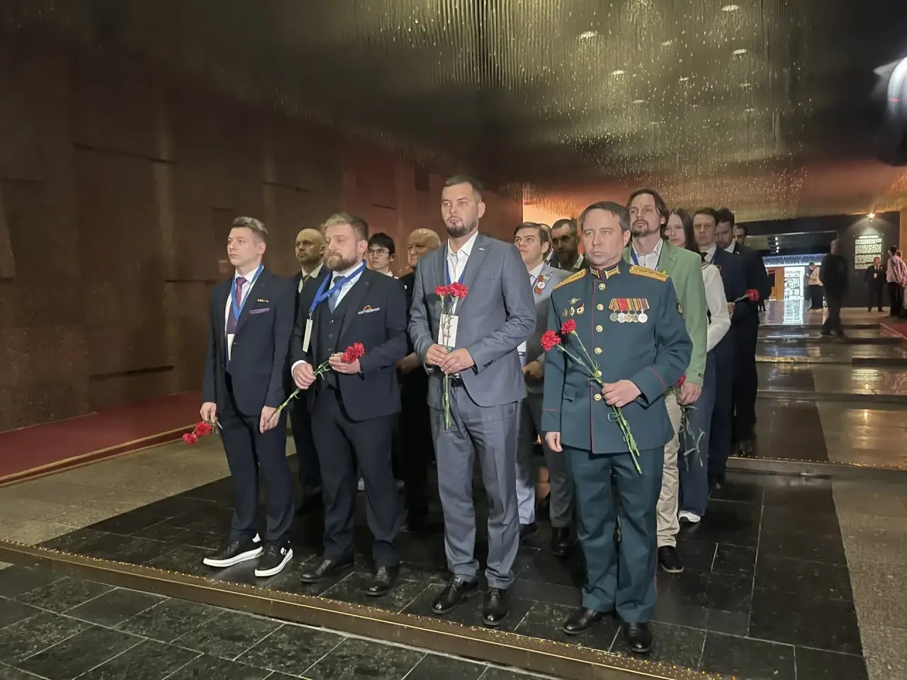 Общественные деятели и участники СВО присоединились к акции «Диктант Победы» в Москве, фото