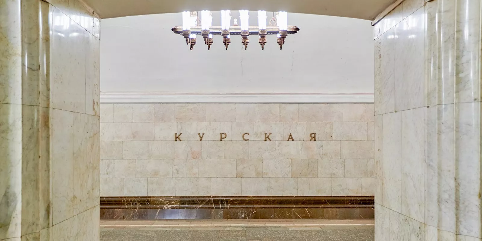 Полиция в Москве задержала молодого зацепера, фото