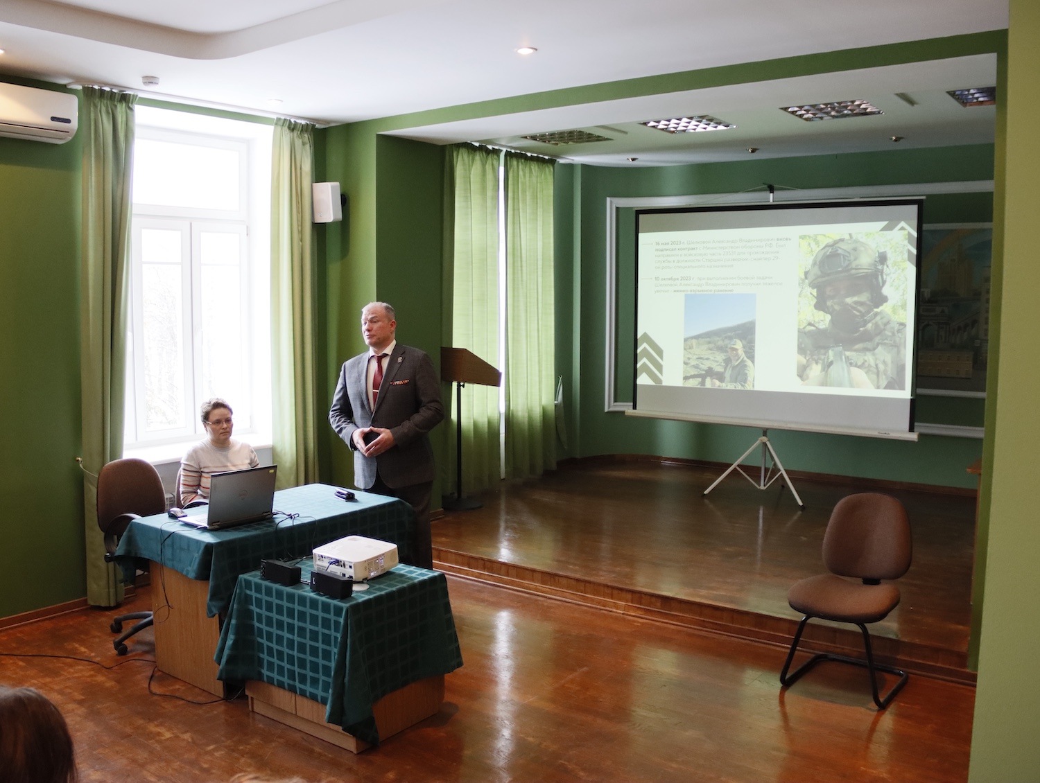 Участник СВО Александр Шелковой поздравил коллектив Северной станции водоподготовки с 74-летием со дня основания, фото