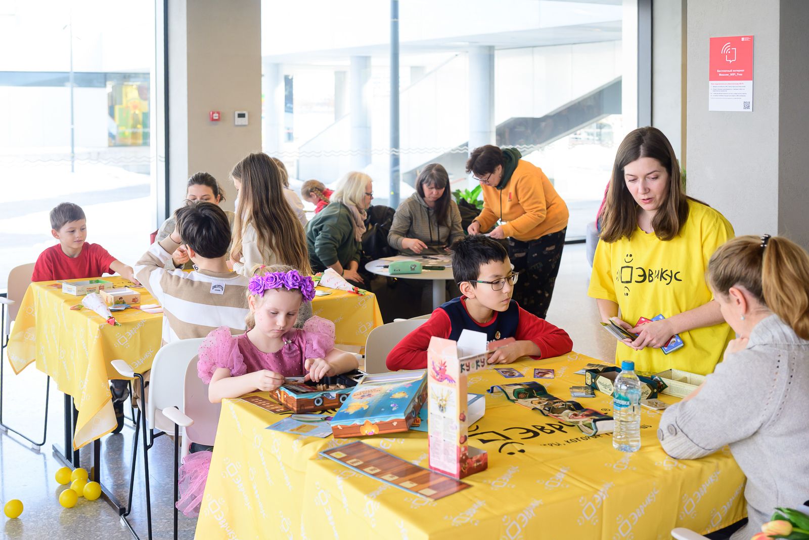 Тысячи москвичей стали участниками Недели космоса: кинопоказы, флешмобы и 3D-моделирования., фото