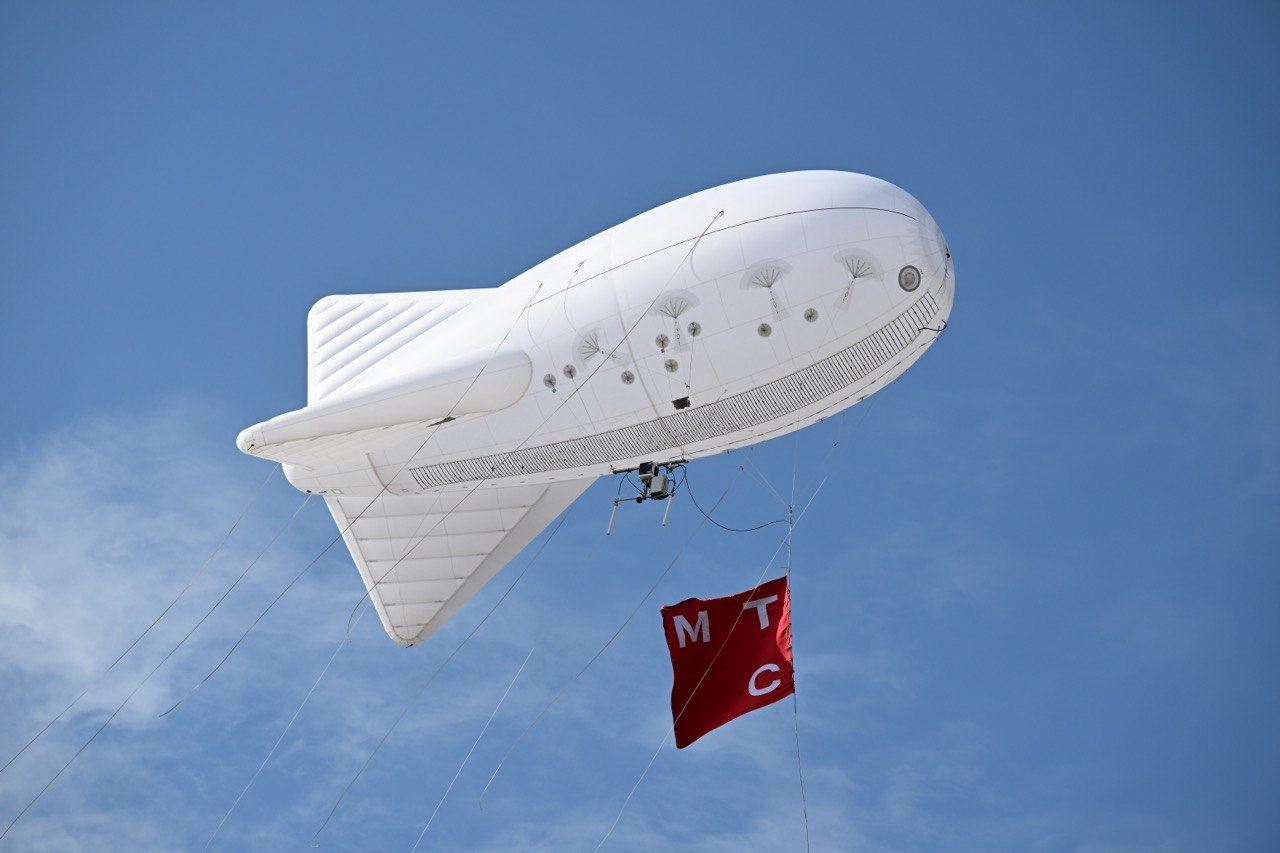 Беспилотники обеспечат мобильную связь с воздуха, фото