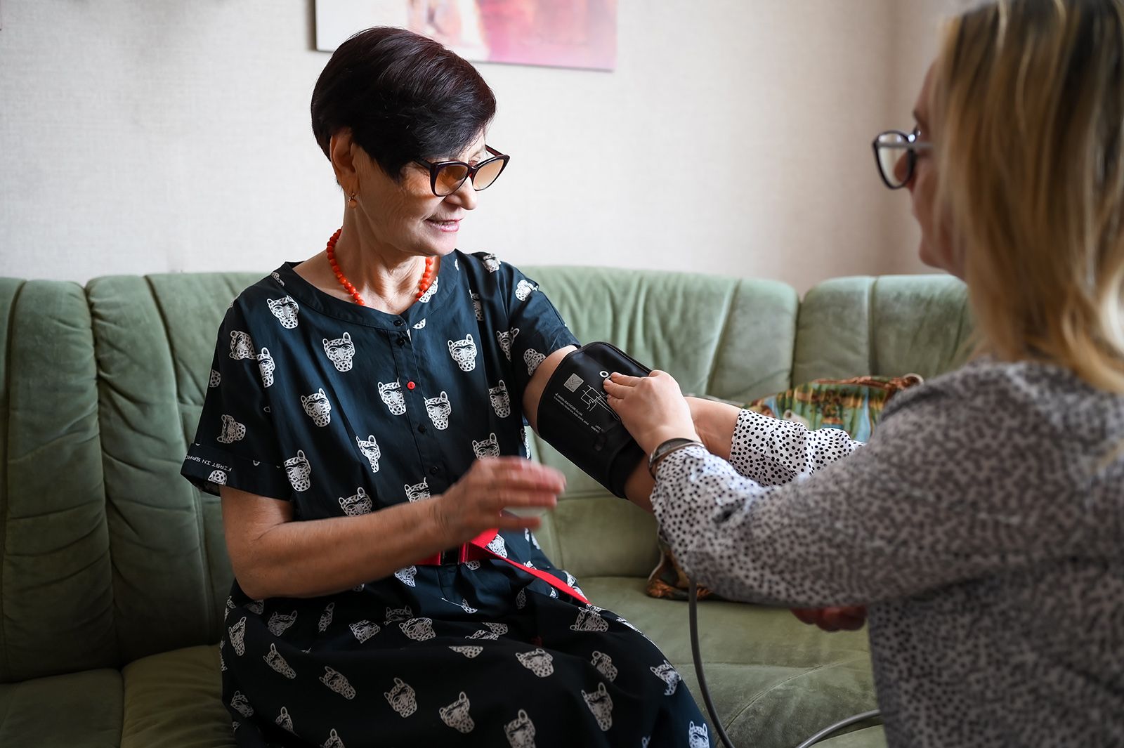 Собянин рассказал о помощи нуждающимся москвичам на дому, фото