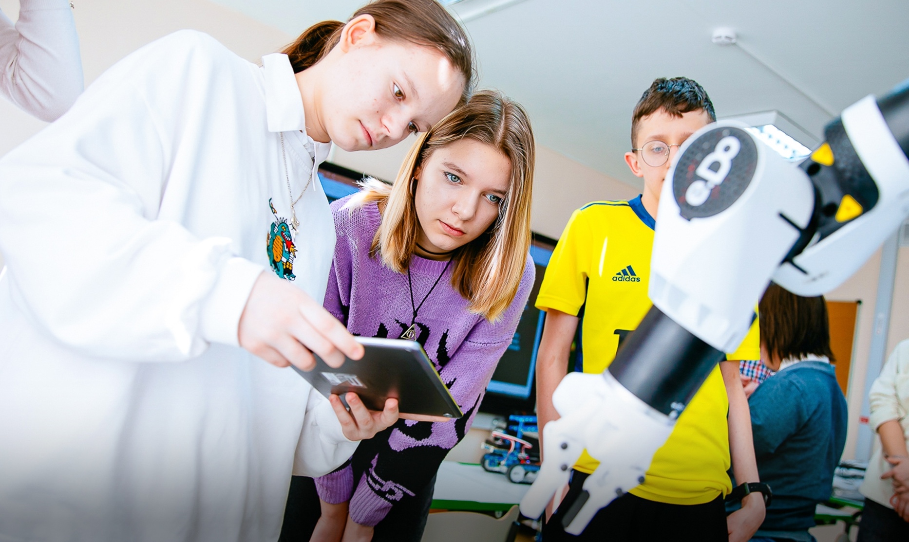 Собянин рассказал о поддержке людей с когнитивными нарушениями, фото