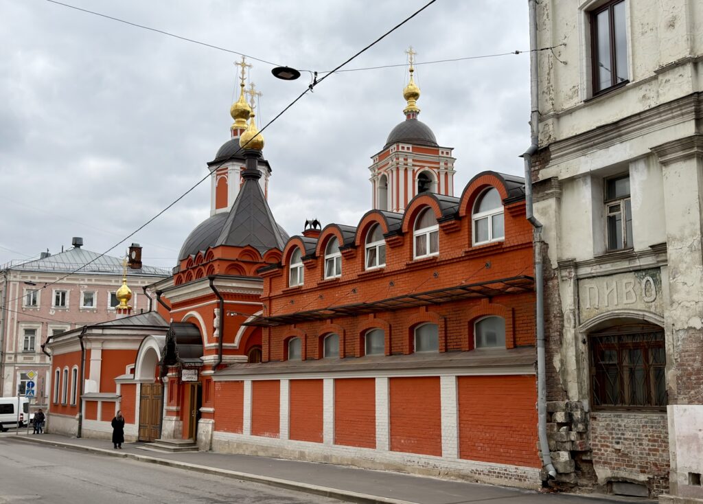 Китай-город &mdash; и снова Китай-город: следствие в Хитровке ведут Колобки  фото