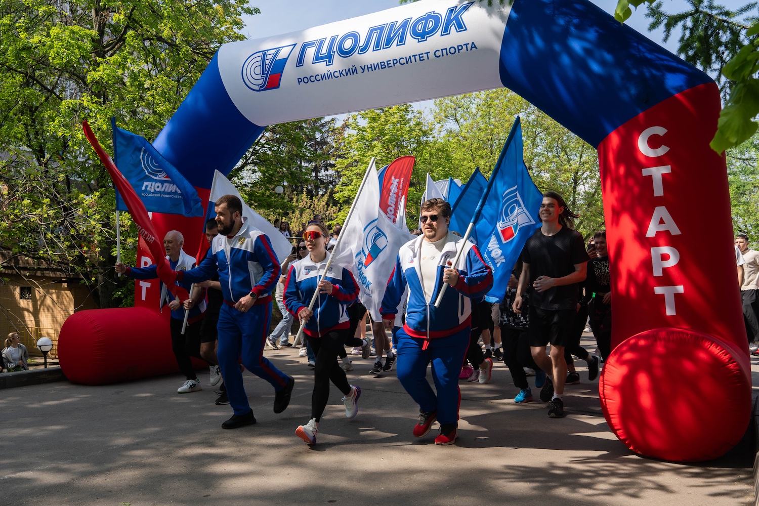 Трехкратный олимпийский чемпион Владислав Третьяк дал старт Кроссу памяти Героя Советского Союза Бориса Галушкина, фото