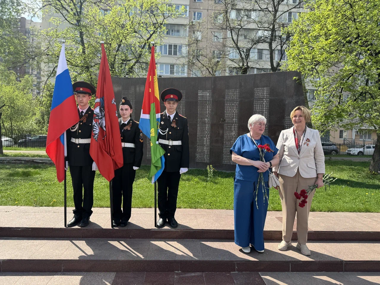 Светлана Разворотнева приняла участие в памятных акциях, посвященных 81-й годовщине Великой Отечественной войны, фото