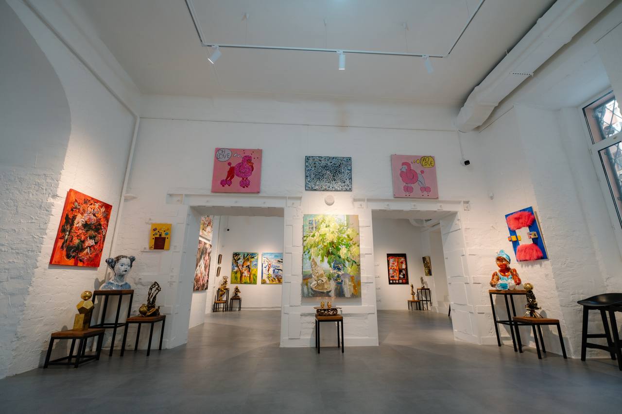 В EVA Gallery состоится творческая встреча «Пеппи» с чтением стихов Евгении Васильевой, Анастасии Посохиной и Игоря Озерского, фото