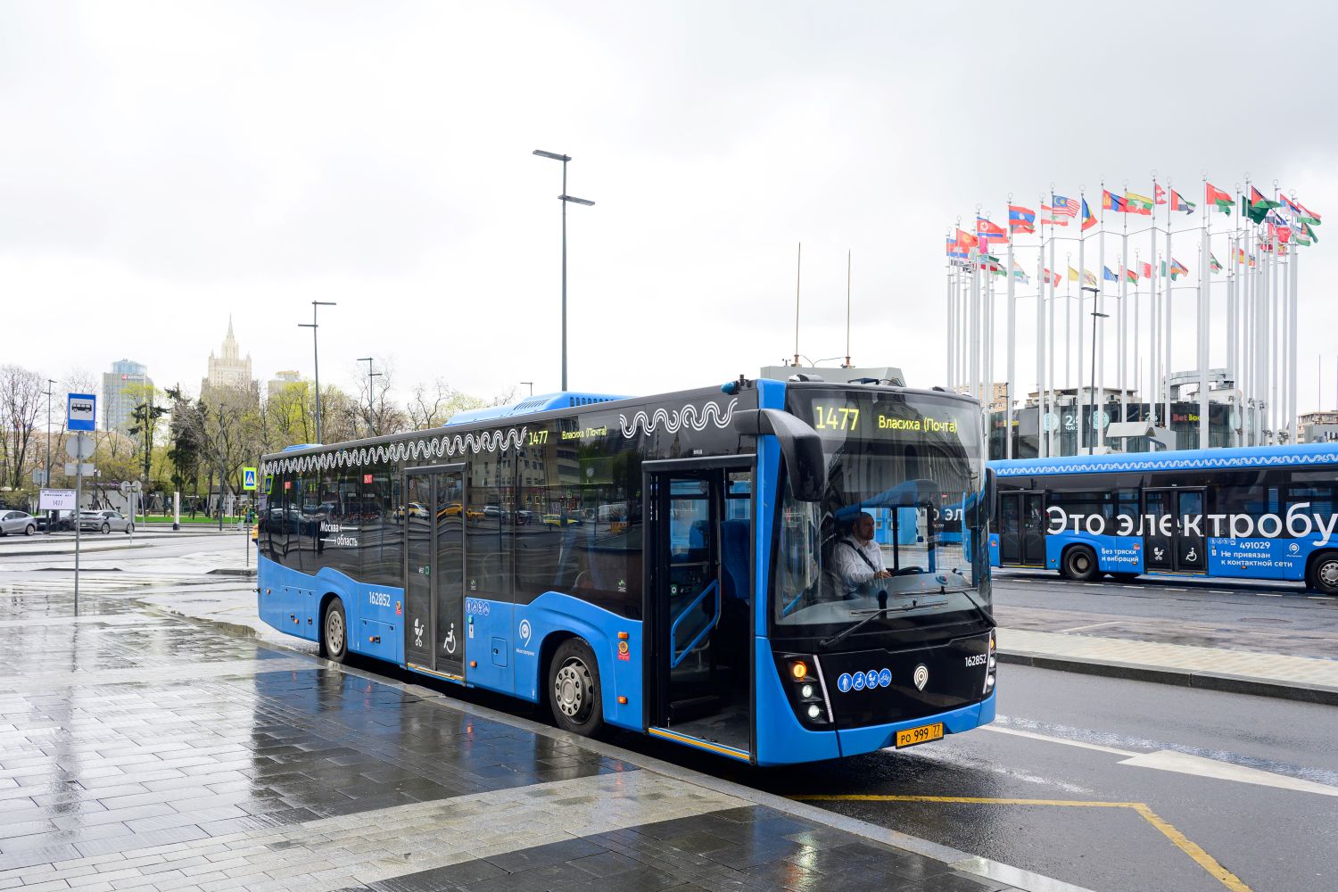 Более 300 новых автобусов для пригородных маршрутов пришли в Москву, фото