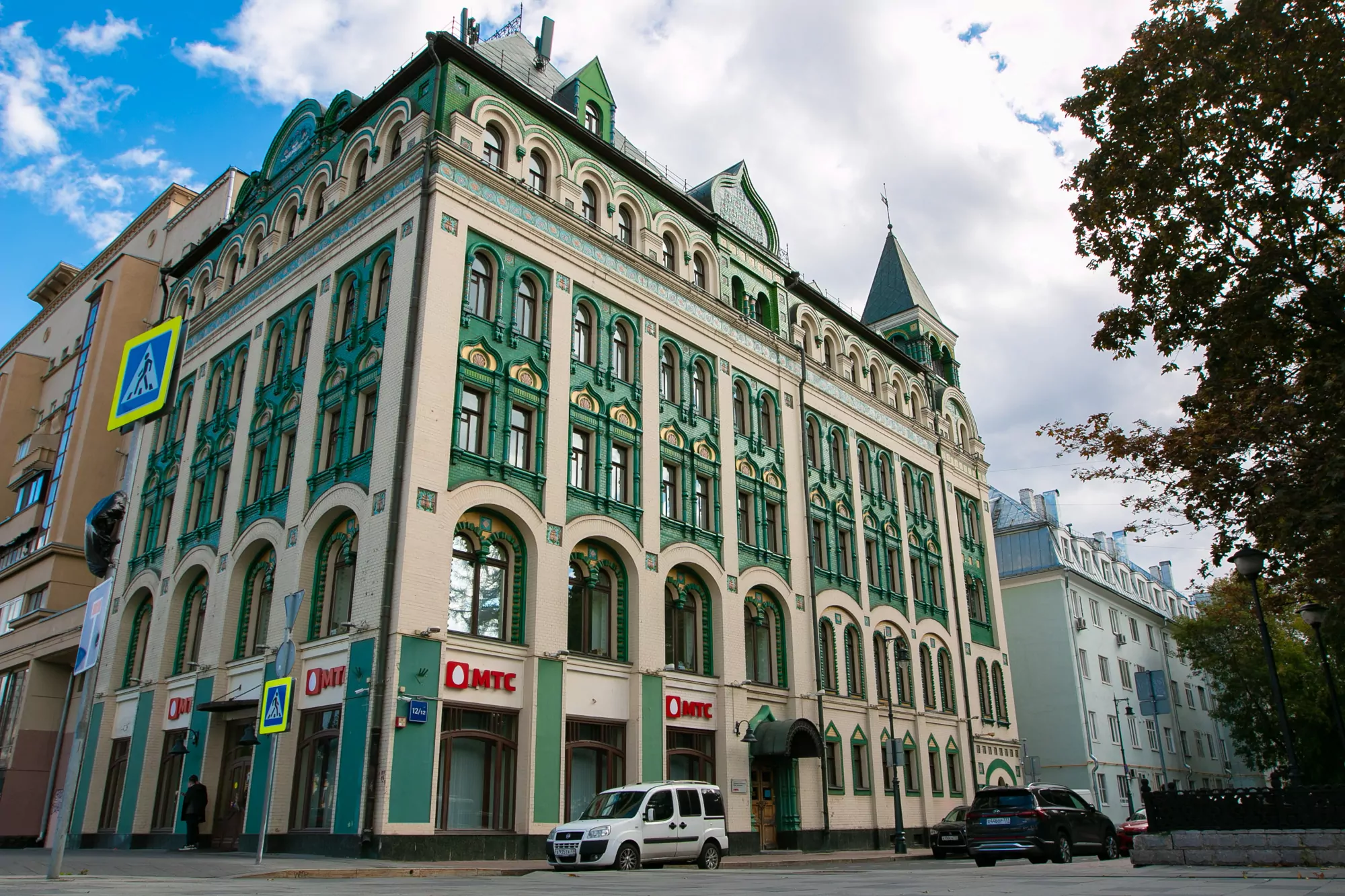 Сухаревская — Сретенский бульвар: Петербург Москвы, фото